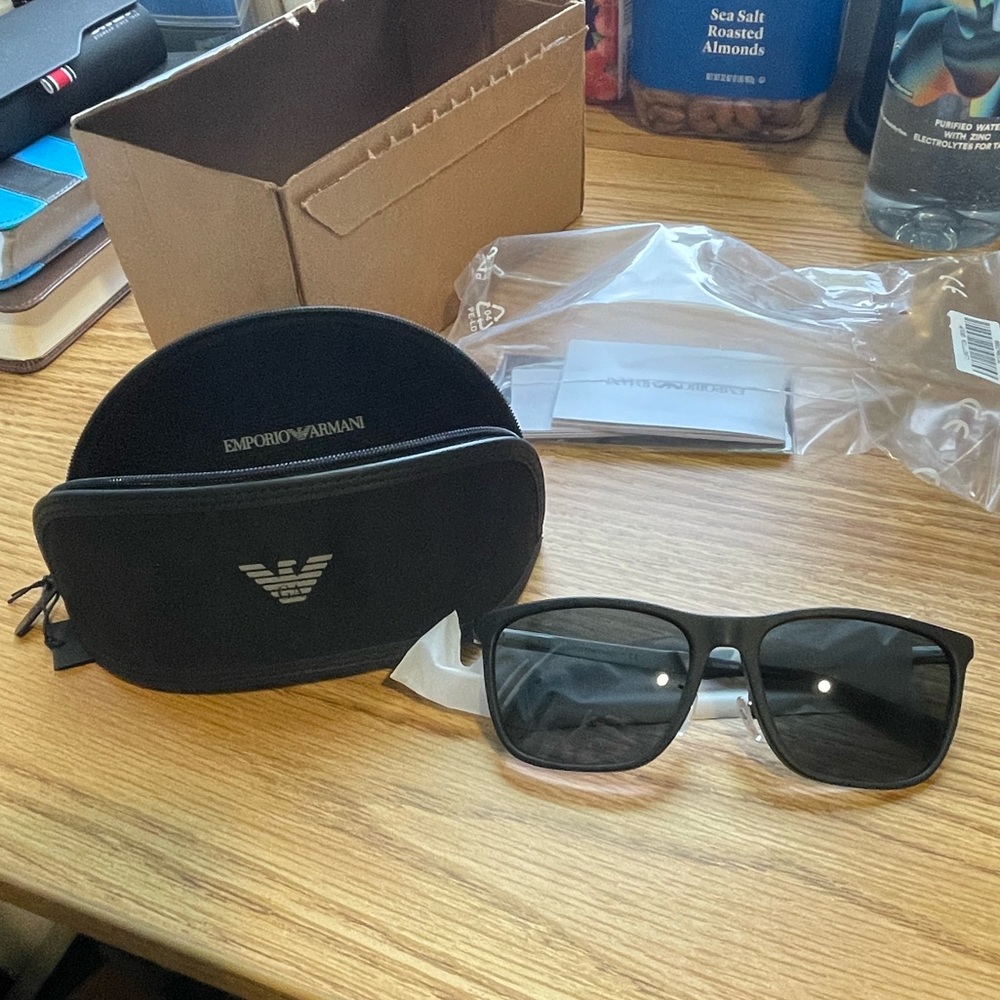 Emporio Armani Sunglasses Black/Grey
